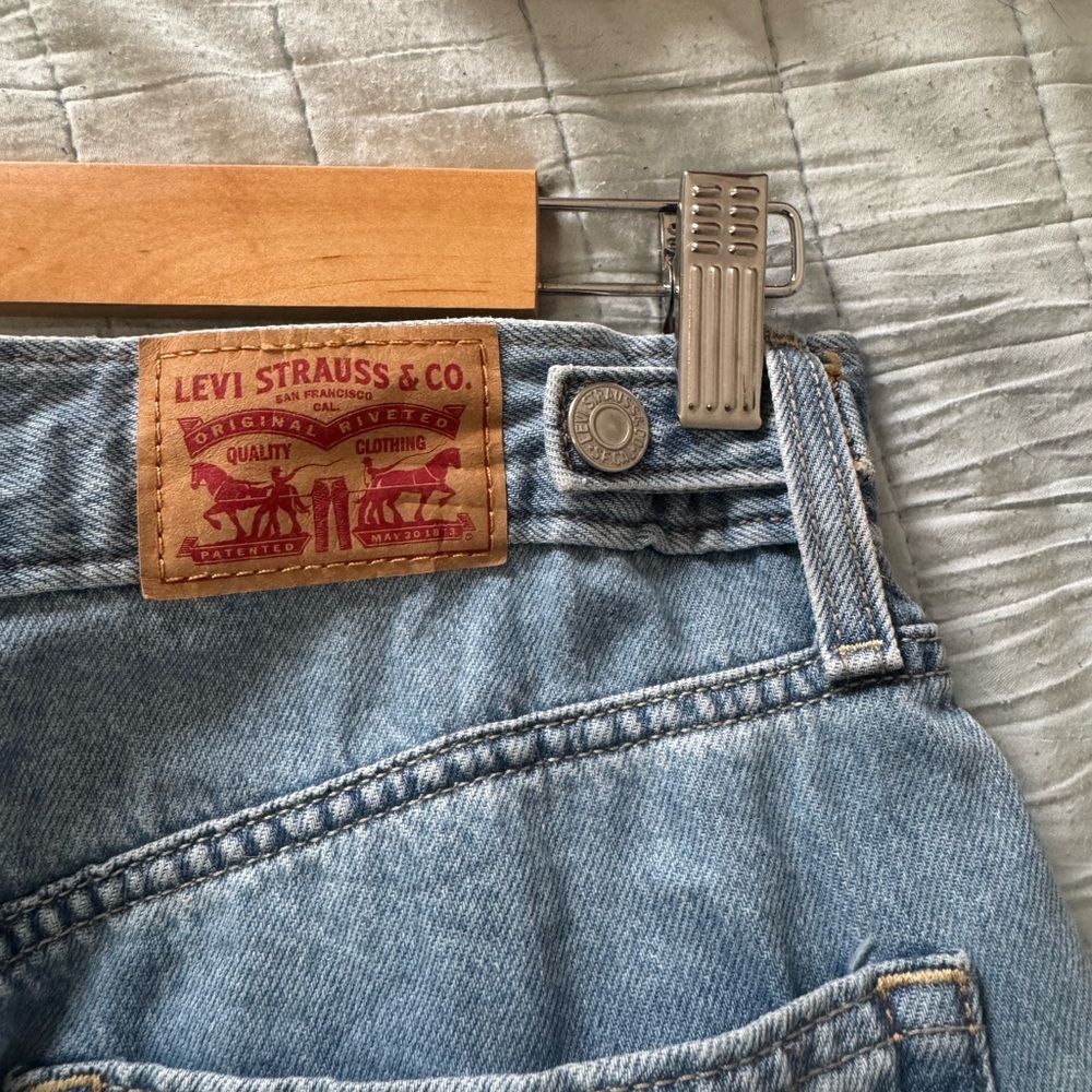 LEVIS CINCH BAGGY JEANS - Picture 4 of 5